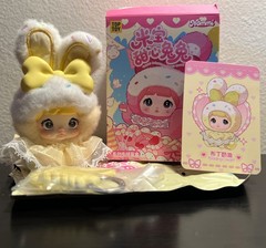 61 Nommi Baby Sweetheart Bunny Plush Pendant (Pudding Cream) Confirmed-AUTHENTIC