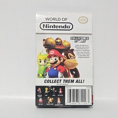 World of Nintendo 8-Bit Princess Peach 2.5” Figure Jakks Pacific 2017