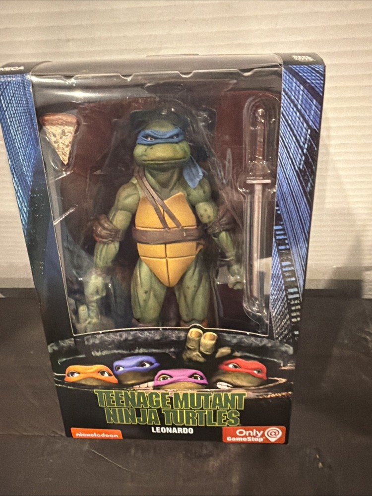 Teenage Mutant Ninja Turtles 6 Inch Action Figure Exclusive Leonardo 1990 Movie