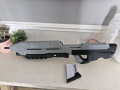 Halo Combat Evolved Assault Rifle Prop 3D Printed 1:1 Moving Trigger, Mag