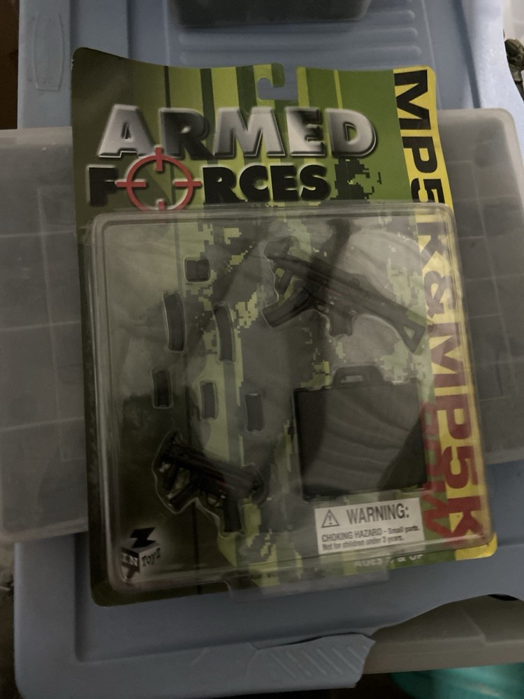 Armed Forces Weapons Set