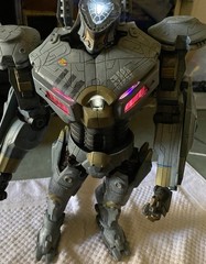 NECA Pacific Rim Jaeger Striker Eureka 18-inch Action Figure