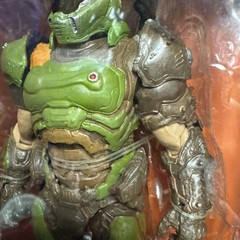 NEW Sealed McFarlane Toys DOOM Slayer 7″ Action Figure 2019 Original Green