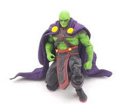 SU-MF-C-MMH: 1/12 wired Purple cape for McFarlane Martian Manhunter