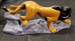 Disney The Lion King Scar 3-Inch PVC Figure [Prowling Loose] on a Rock