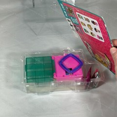 My Mini MixieQ’s Play Carrying Case & Fashion Show | Mattel 2016