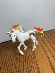 Schleich Bayala Rainbow Unicorn Horse Foal Figurine Toy Figure 73527 2015