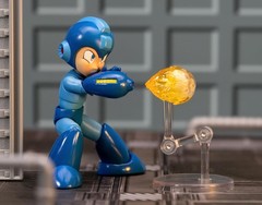 Mega Man 1/12 Scale 6″ Action Figure Toys for Kids and Adults Licensed by Capcom