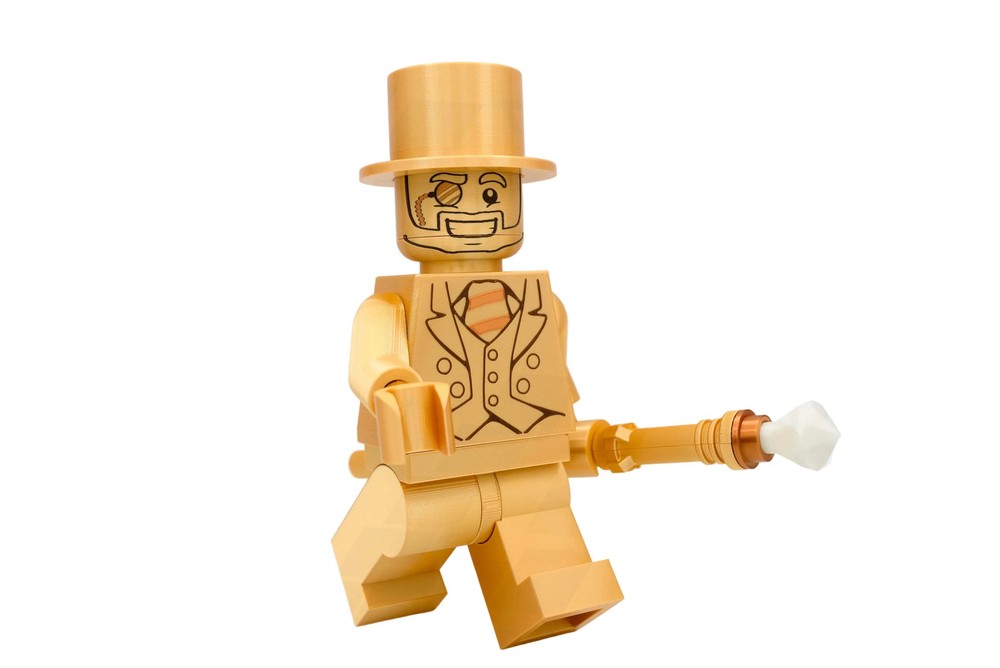 Golden Collector Giant Modular Figure