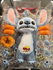Hot Toys Disney Lilo & Stitch Stitch Life Size MMS815 1/6 Sideshow Disney