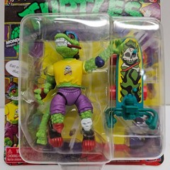 Playmates Toys Toy Figure Mondo Gecko Sewer Skateboard TMNT New