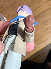 SH Figuarts Trunks Dragon Ball GT P. Bandai – *BROKEN WRIST PEG* see description