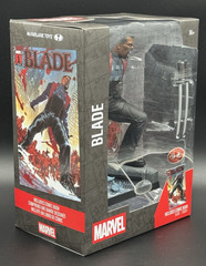 Marvel McFarlane Red Platinum Blade Collectible 12″ Figure With #1 Comic Book