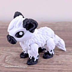 3D printed Tiny Highland Cow articulated and adjustable toy flexi fidget