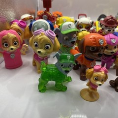 Huge Lot 35+ Paw Patrol Toy Figures Vehicles Accessories Metal Plastic Rubber