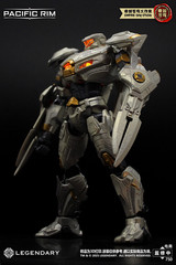 Empire Sky 1/35 Gipsy Danger Crimson Typhoon Cherno Alpha Striker Eureka DX Kit