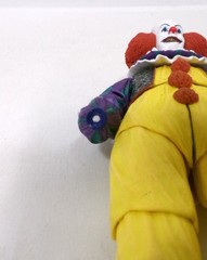 NECA IT 1990 Ultimate Pennywise 7″ Scale Action Figure Incomplete Damaged