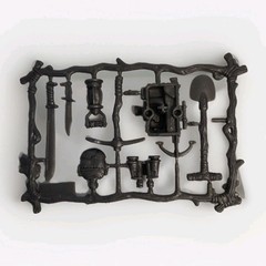 GI Joe Compatible Weapons & Tools Accessory Sprue – Mixed Gear Set Unpunched