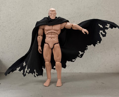 SU-C-EZ-BLK: 1/12 wired battle damaged black cape for 6″ action figure