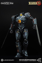 Empire Sky 1/35 Gipsy Danger Crimson Typhoon Cherno Alpha Striker Eureka DX Kit