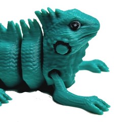 FlexiMech Cute Baby Iguana Articulated 3d Printed Lizard 3.5″ Fidget Toy