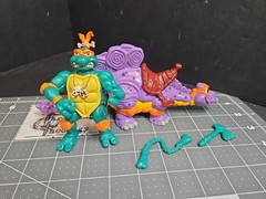 TMNT Ninja Turtles Cave Turtle Mike & Silly Stegosaurus 1993 Near Complete GUC