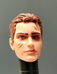 Marvel Legends Peter Parker (Battle Damage) Head From Spiderman Magic Gathering