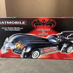 BATMAN & ROBIN BATMOBILE ACTION FIGURE KENNER SEALED ICE SHATTER NEW DC COMICS