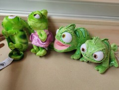 NEW Disney Parks PASCAL SHOULDER PLUSH DOLL Rapunzel Tangled