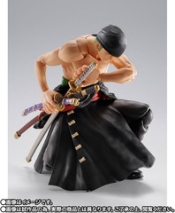 Bandai S.H.Figuarts One Piece Roronoa Zoro The King of Hell Figure 4573102698513