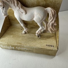 Schleich Knight Series Unicorn 70201 Fantasy Figure New Sealed Collectible Toy