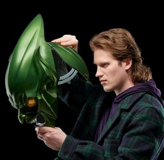 Marvel Legends Spider-Man: No Way Home Green Goblin Premium Roleplay Helmet NEW