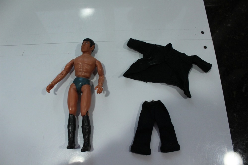 Vintage Mego 1974 Mr. Spock Articulating Toy Action Figure 8″ Tall With Clothes