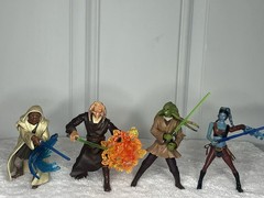 LOT OF 4 Jedi AOTC SAGA Series Kit Fisto Aayla Secura Saesee Tiin Fi-Ek Sirch