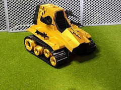 G.I. Joe DESTROs GOLD Tripple T With LEDs And Moving Threads 3.75″ Scale.