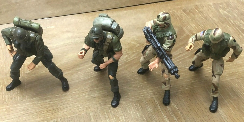 Army Military Action Figures with Accessories Toys Hobby Vintage Camo Lot of 4