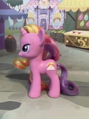 Hasbro My Little Pony MLP FiM G4 Rainbow Flash Brushable Figure