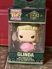 🔥 Funko Pop Wicked Movie 2025 GLINDA Keychain New In Box GOOD WITCH PRETTY