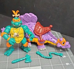 TMNT Ninja Turtles Cave Turtle Mike & Silly Stegosaurus 1993 Near Complete GUC