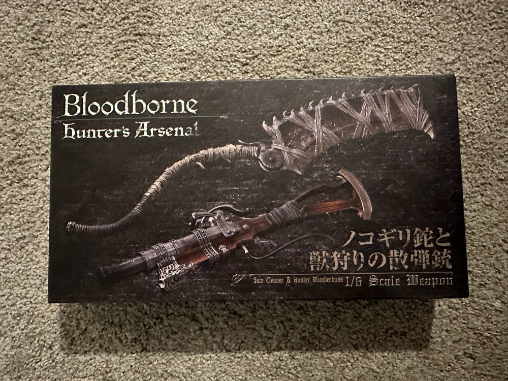 Gecco Bloodborne Hunter’s Arsenal Saw Cleaver and Blunderbuss 1/6 Scale Weapons
