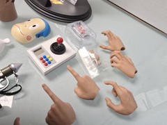 🔥 Hot Toys 20th Century Boys “The friend” 1/6 All Accessories