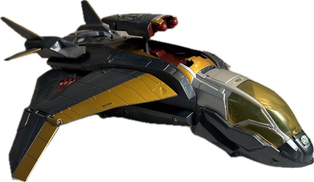 2011 Hasbro Marvel The Avengers Quinjet PLANE TOY ONLY Gray Gold WORKS EUC