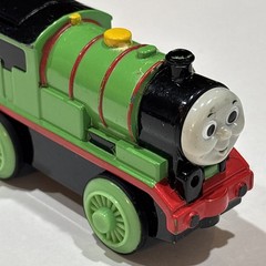 4 Diecast Thomas Wooden Railway Battery-Powered 2002 (Parts+Repair/None Working)