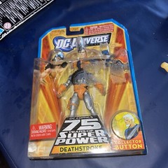NEW 2009 DC UNIVERSE DEATHSTROKE 3 3/4″ IN FIGURE 75 YEARS OF SUPER POWER