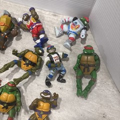 17 Teenage Mutant Ninja Turtles Vintage 1990s TMNT. Parts Only None Complete