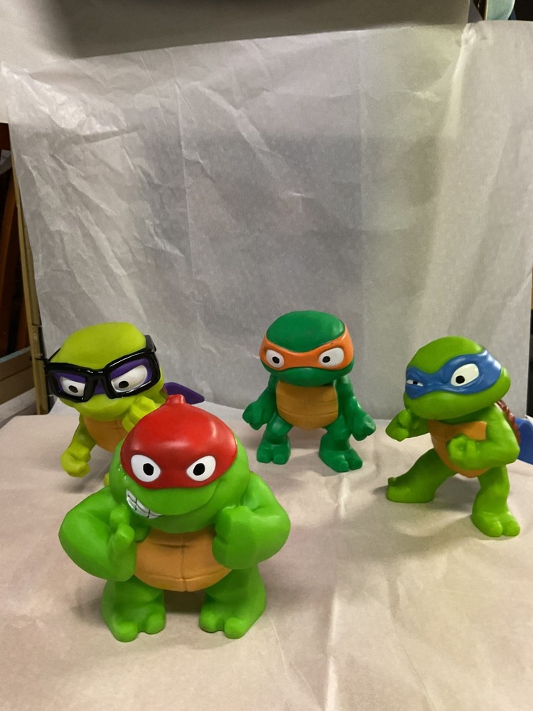4 LOT Teenage Mutant Ninja Turtles Tootin’ Toys Mutant Mayhem Complete Set