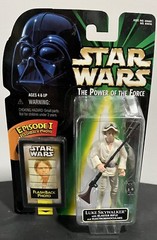 Star Wars Luke Skywalker w/ Blaster Rifle + Electrobinoculars Hasbro 1998 Sealed
