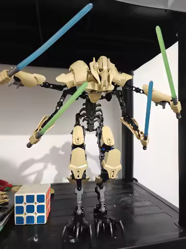 32cm KSZ714 Star Toy Anime General Robot Grievous With Lightsaber Hilt Combat.