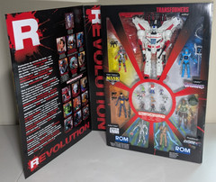 SDCC 2017 Hasbro Revolution 16 Figure Box Set IDW Comic Crossover New Sealed