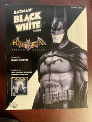 BATMAN ARKHAM ASYLUM BLACK AND WHITE STATUE 1ST EDITION BERMEJO #1171 OF 5000